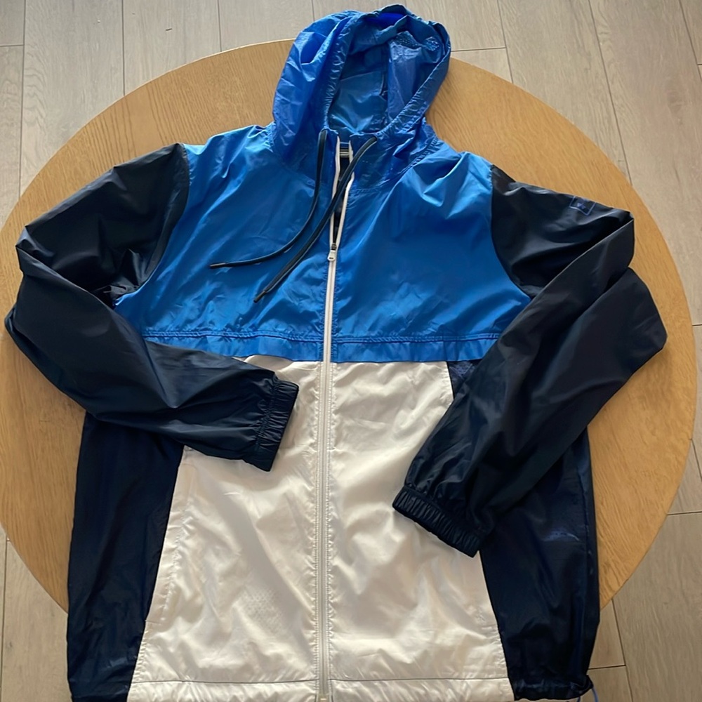 Men's under Armour wind breaker jacket XL